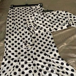 Two piece skirt and shirt stretchy polka dot